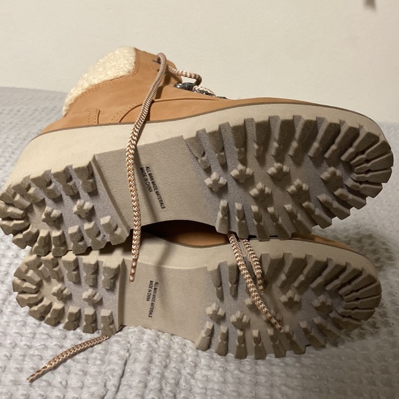 Dolche vita boots. Worn once - Picture 2 of 3